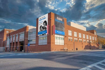 Grace Medical Center Sign Change